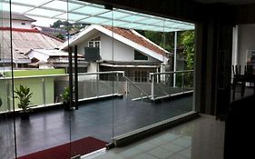 J Residence Hostel Ciumbuleuit